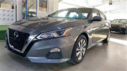 نيسان ألتيما